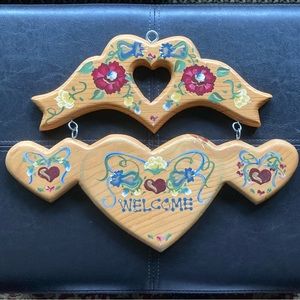 Cottage folk tole painted wooden welcome sign